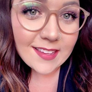 Meet your Posher, Lindsy